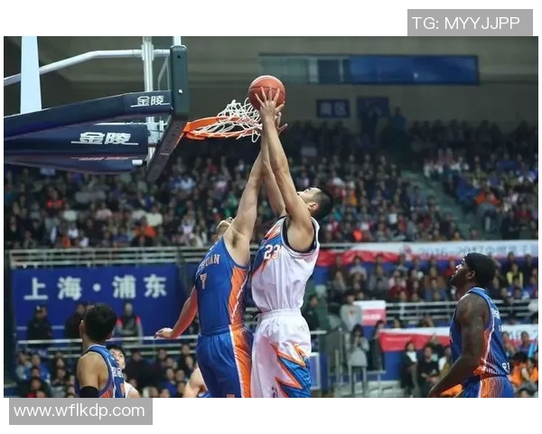 南京篮球队强势领跑联赛积分榜以77分稳居第一名争夺冠军希望